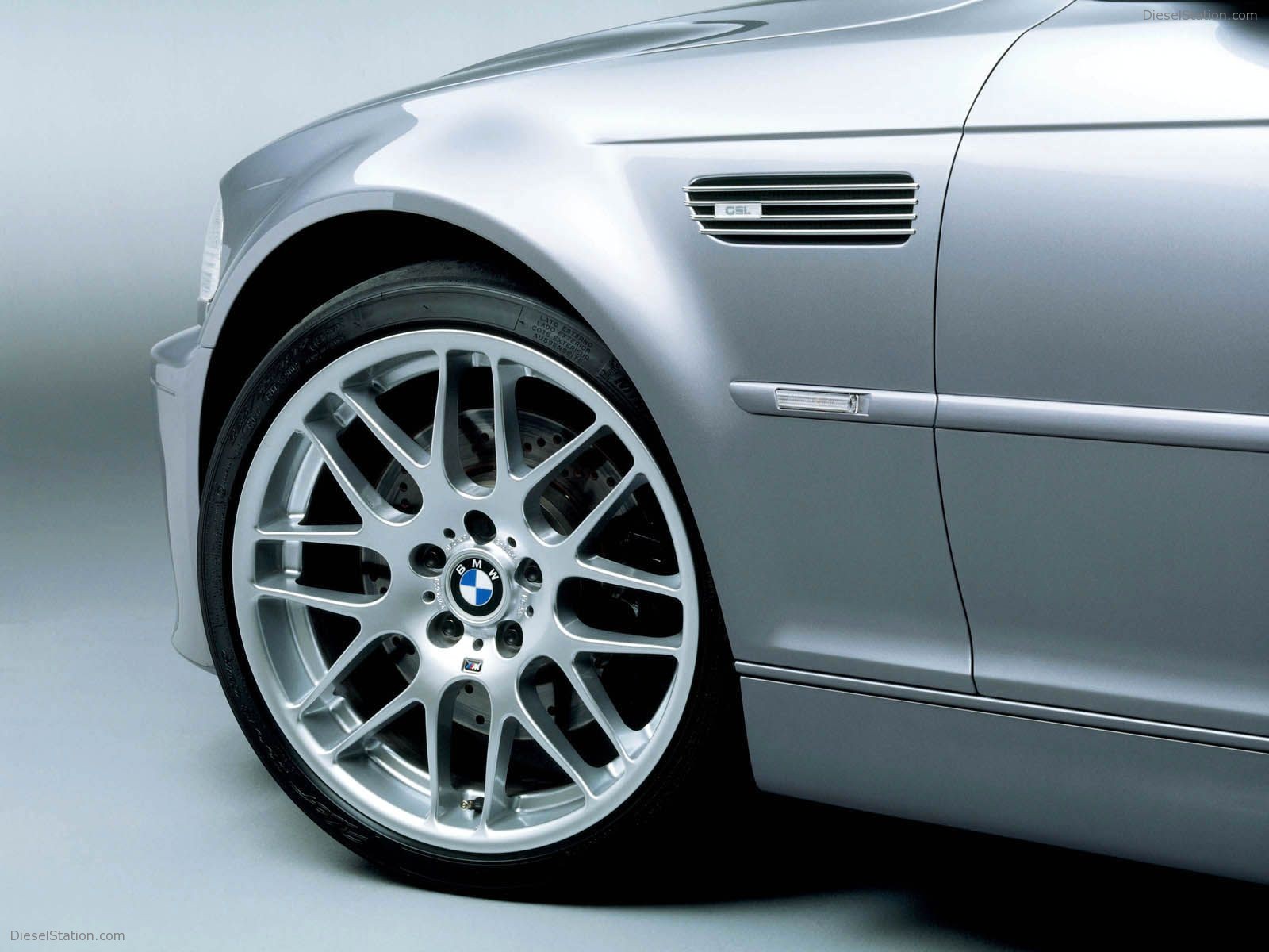 BMW M3 CSL (2001)